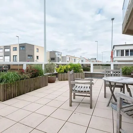 Met Groot Terras Aan De Zee Apartment *